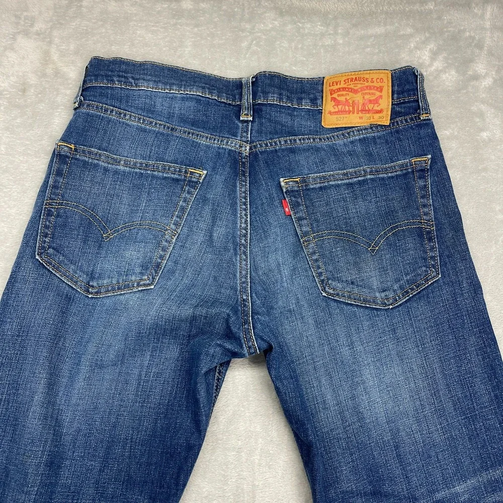 Levis these levi